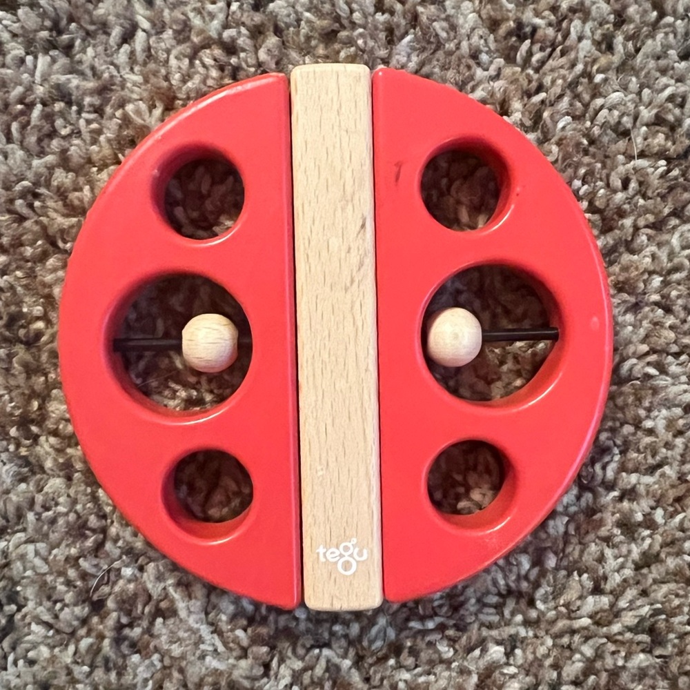 Tegu Swivel Bug
